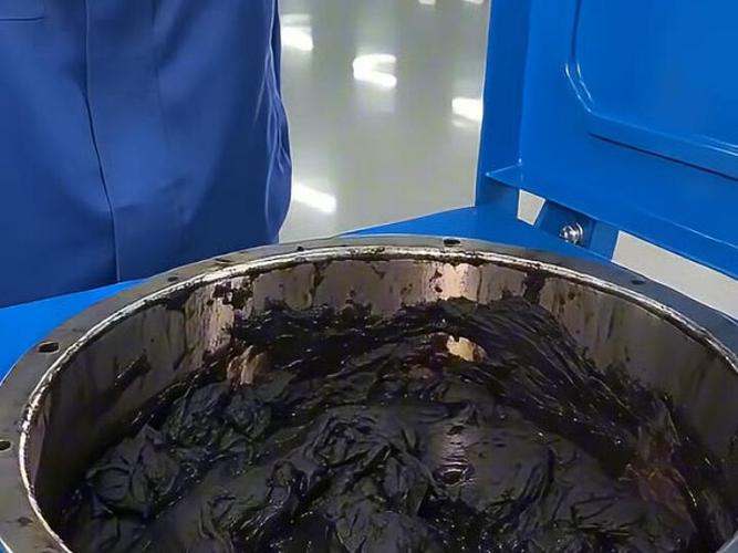 濾油機在螺絲廠的應用 多功能工業廢油過濾與緊固件生產中的關鍵作用